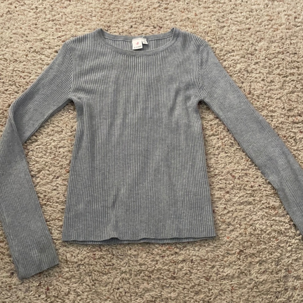 Women’s sweater